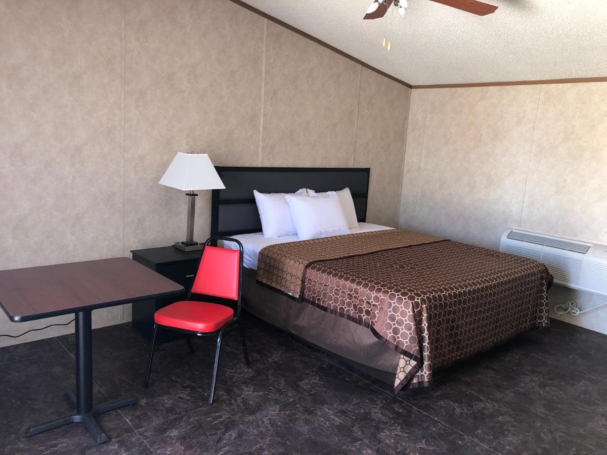 Country Hotel Monahans